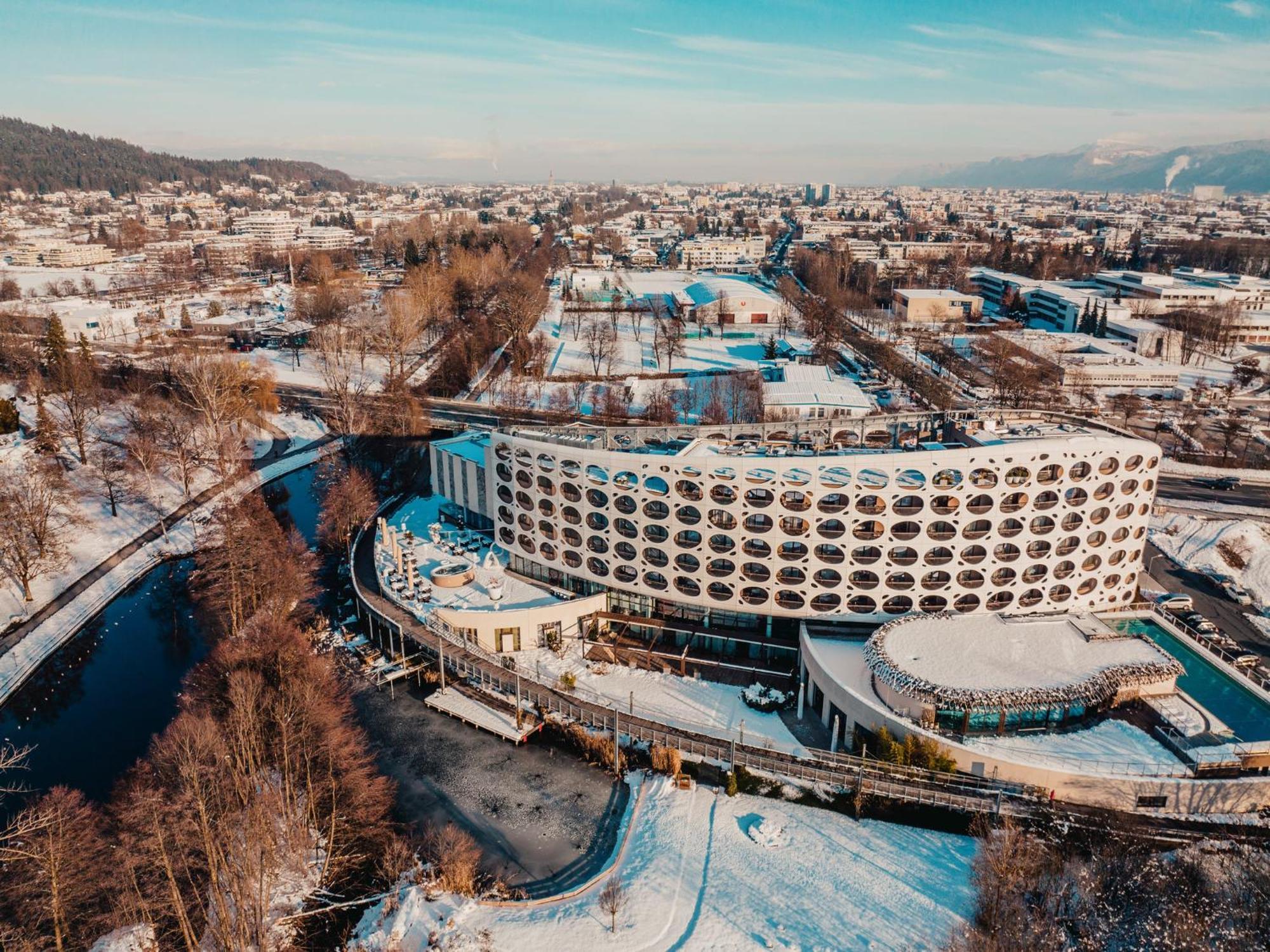 Das Seepark Woerthersee Resort Klagenfurt am Woerthersee Esterno foto